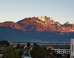 玉龙雪山 “云风光” 成文旅传播新标杆